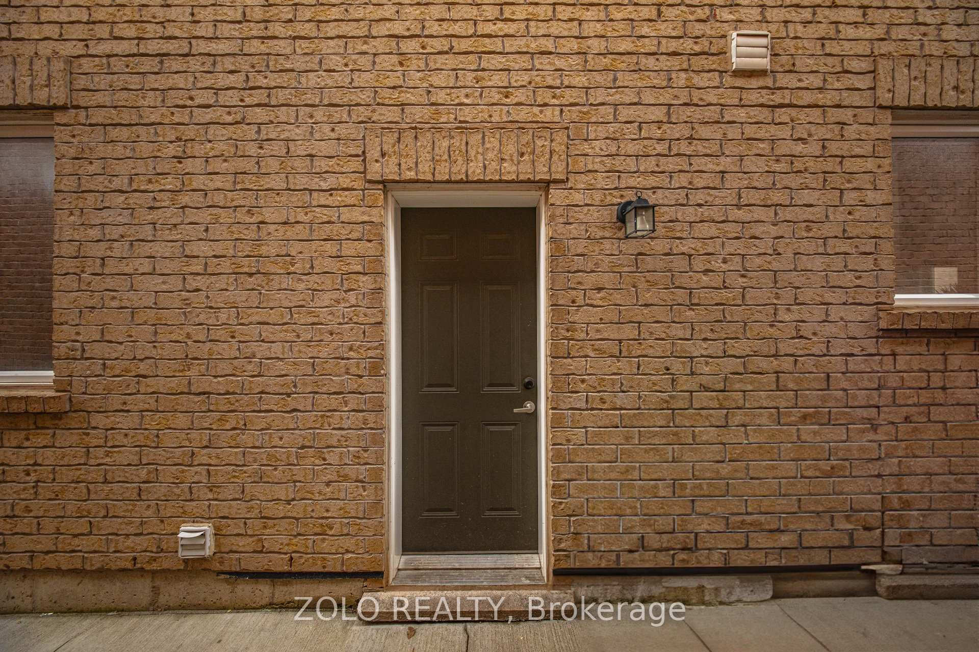 Photo 46 of 45 Haverty Trail, Brampton, Northwest Brampton — HOMEH
