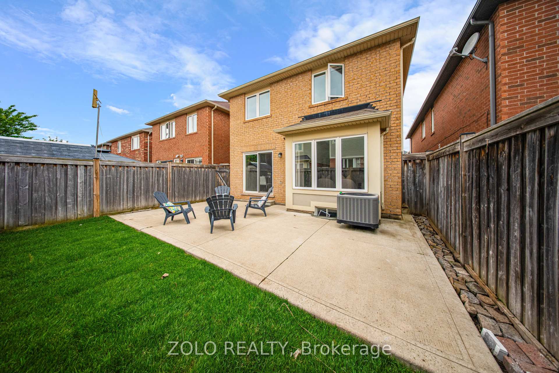Photo 42 of 45 Haverty Trail, Brampton, Northwest Brampton — HOMEH
