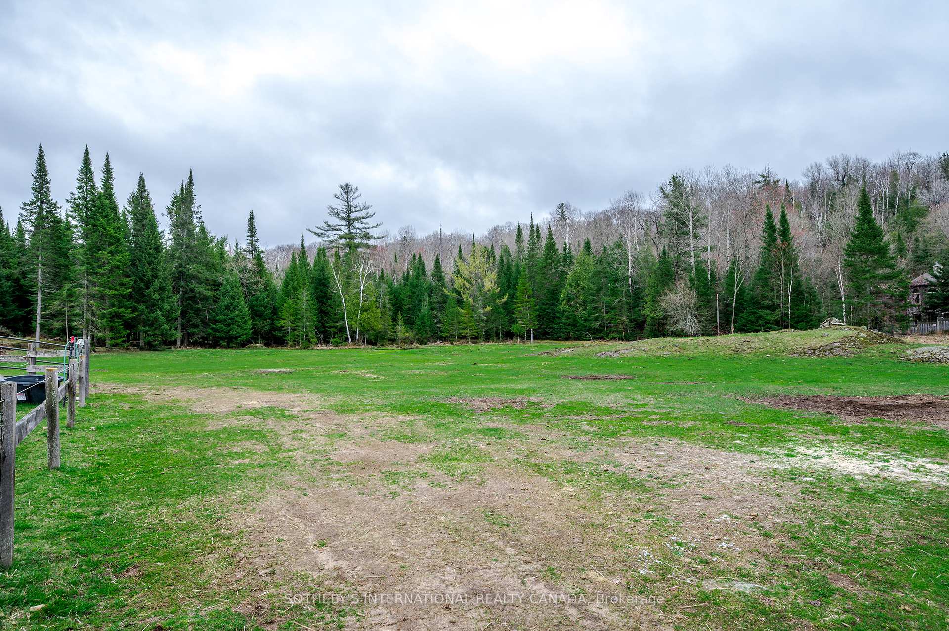 Photo 48 of 2004A Bay Lake Road, Bancroft — HOMEH