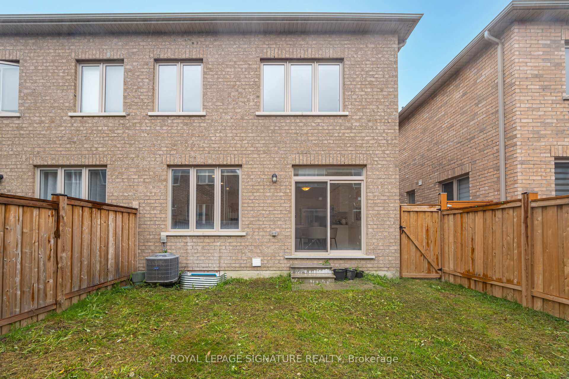 Photo 38 of 24 Brent Stephens Way, Brampton, Northwest Brampton — HOMEH