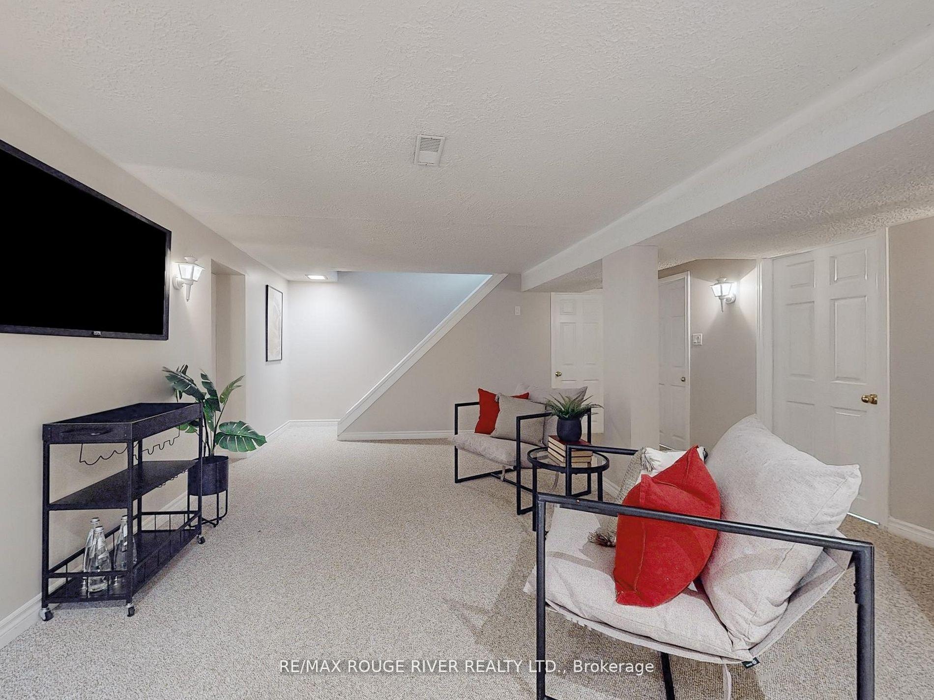 Photo 29 of 936 Cecylia Court, Pickering, West Shore — HOMEH