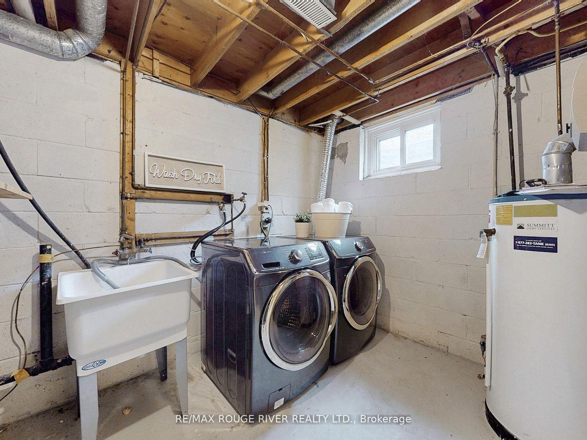 Photo 6 of 936 Cecylia Court, Pickering, West Shore — HOMEH