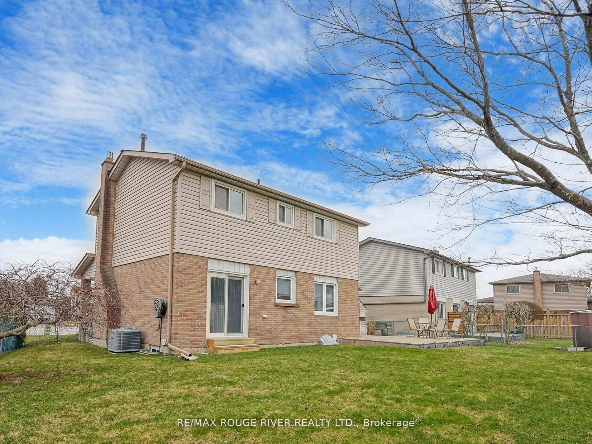 Photo 49 of 936 Cecylia Court, Pickering, West Shore — HOMEH