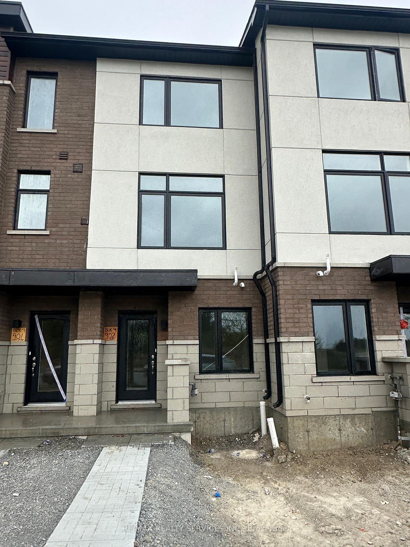 Photo 1 of Unit 709, 1695 Dersan Street, Pickering, Duffin Heights — HOMEH