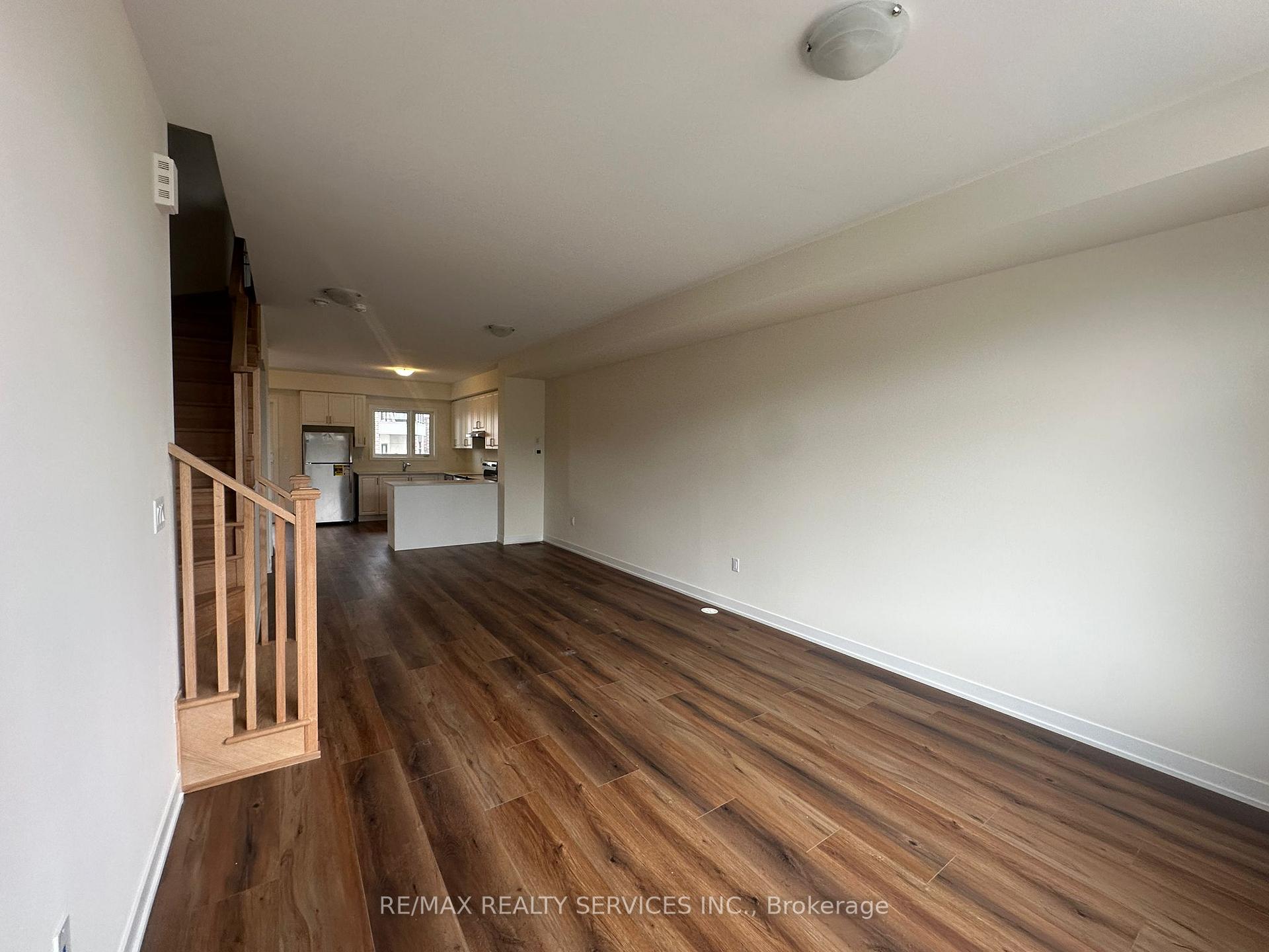 Photo 2 of Unit 709, 1695 Dersan Street, Pickering, Duffin Heights — HOMEH