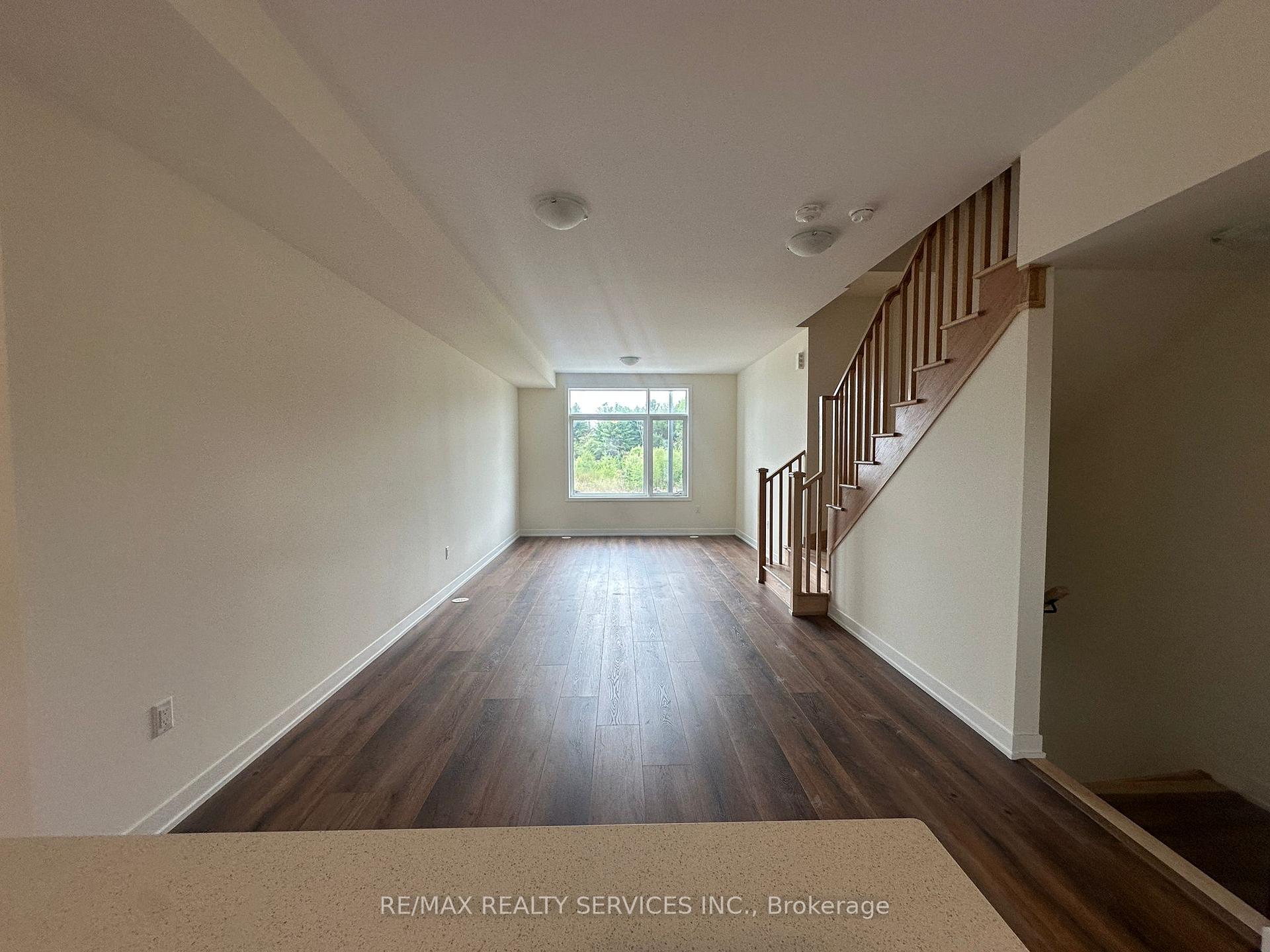 Photo 7 of Unit 709, 1695 Dersan Street, Pickering, Duffin Heights — HOMEH