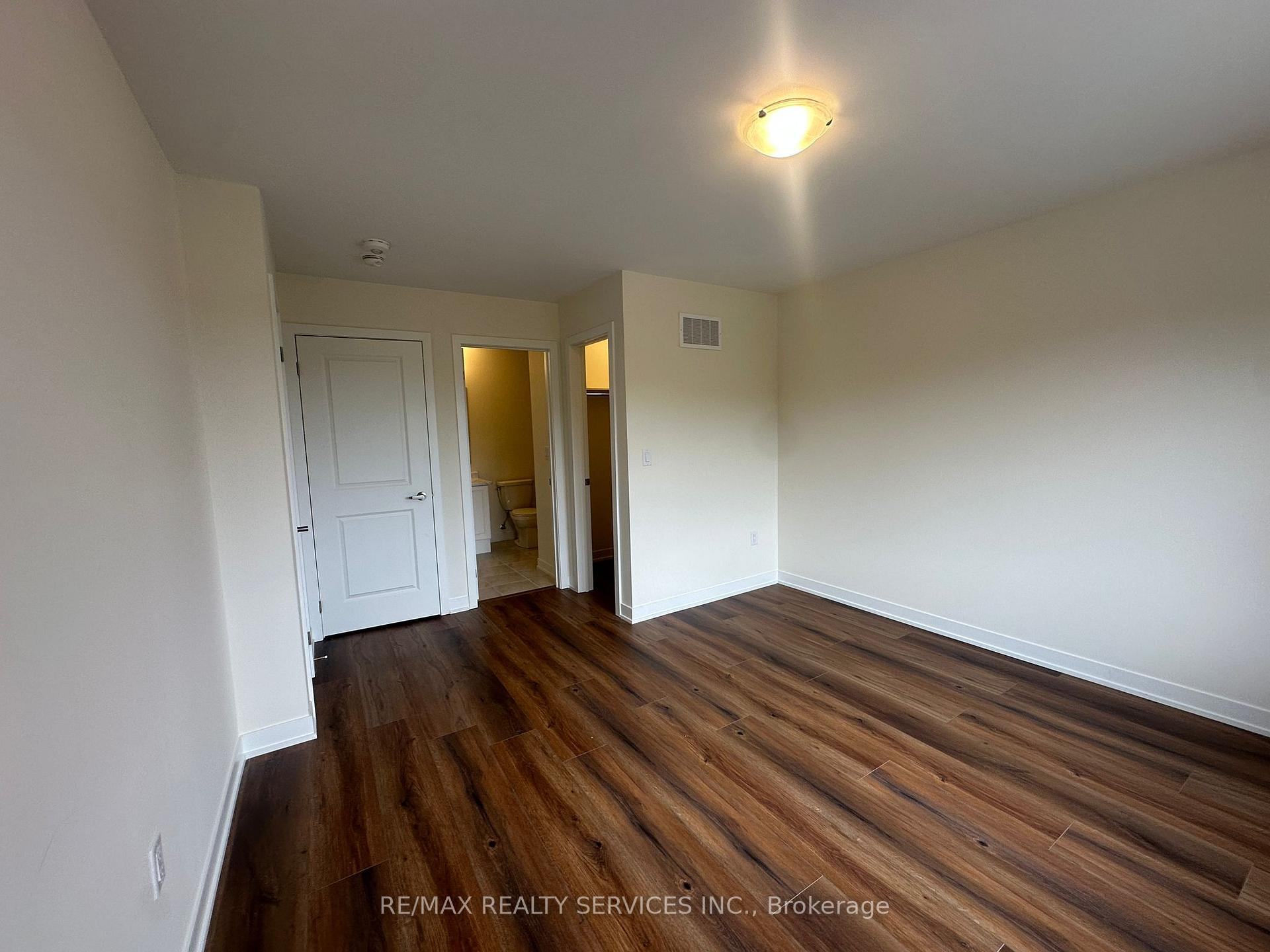 Photo 11 of Unit 709, 1695 Dersan Street, Pickering, Duffin Heights — HOMEH