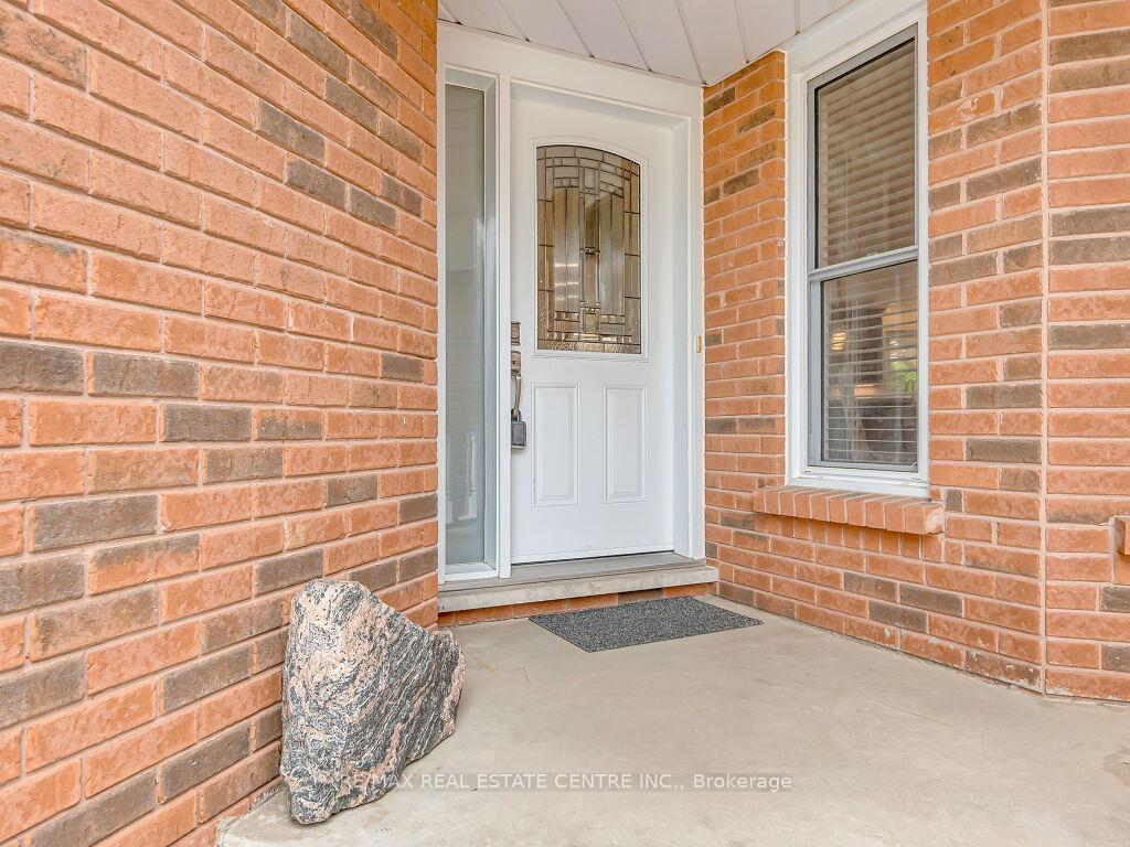 Photo 2 of 16 Fairgreen Close, Cambridge — HOMEH