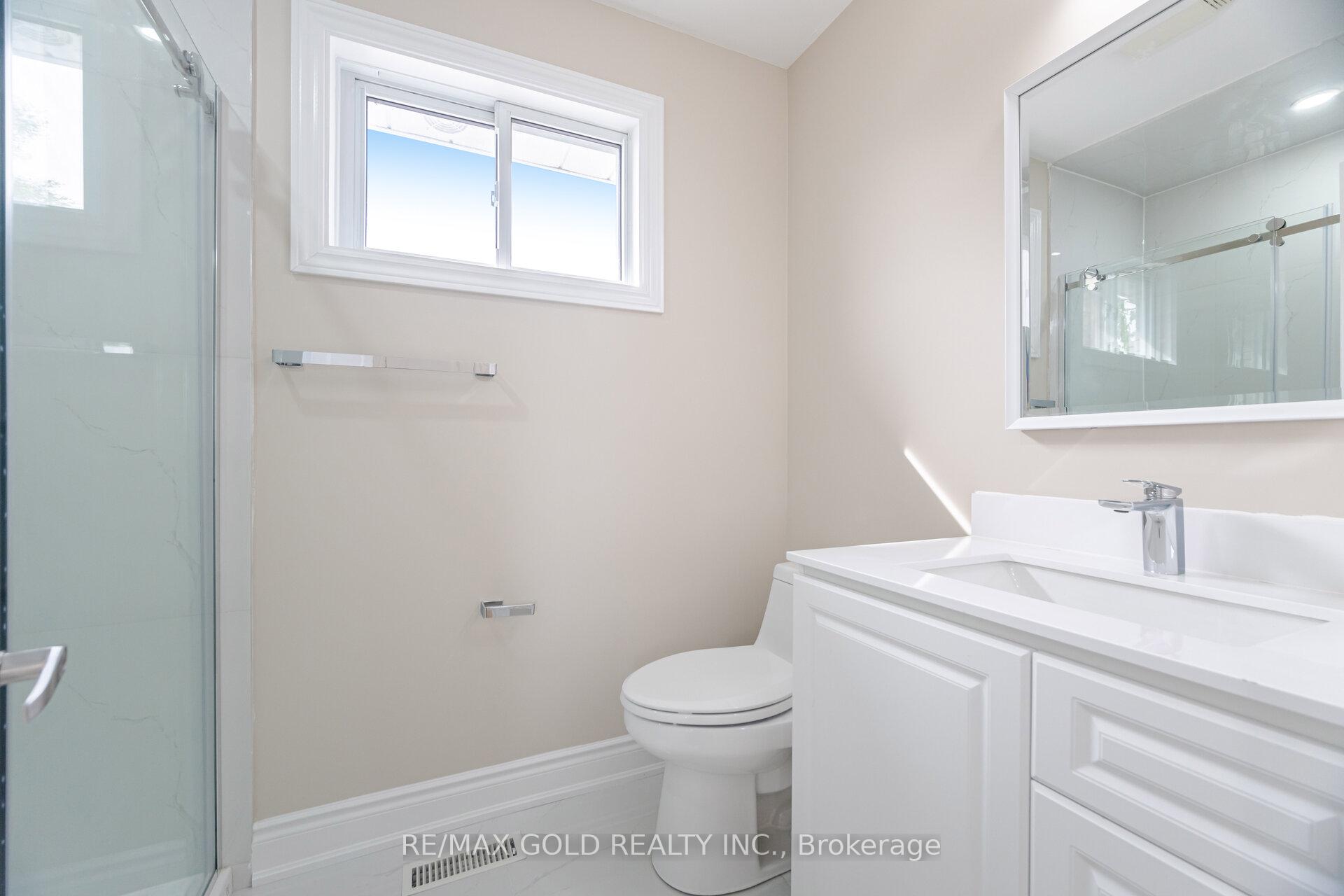 Photo 31 of 45 Darlington Crescent, Brampton, Southgate — HOMEH