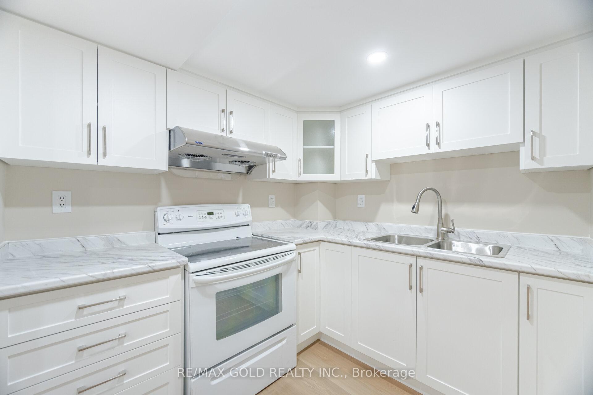 Photo 40 of 45 Darlington Crescent, Brampton, Southgate — HOMEH