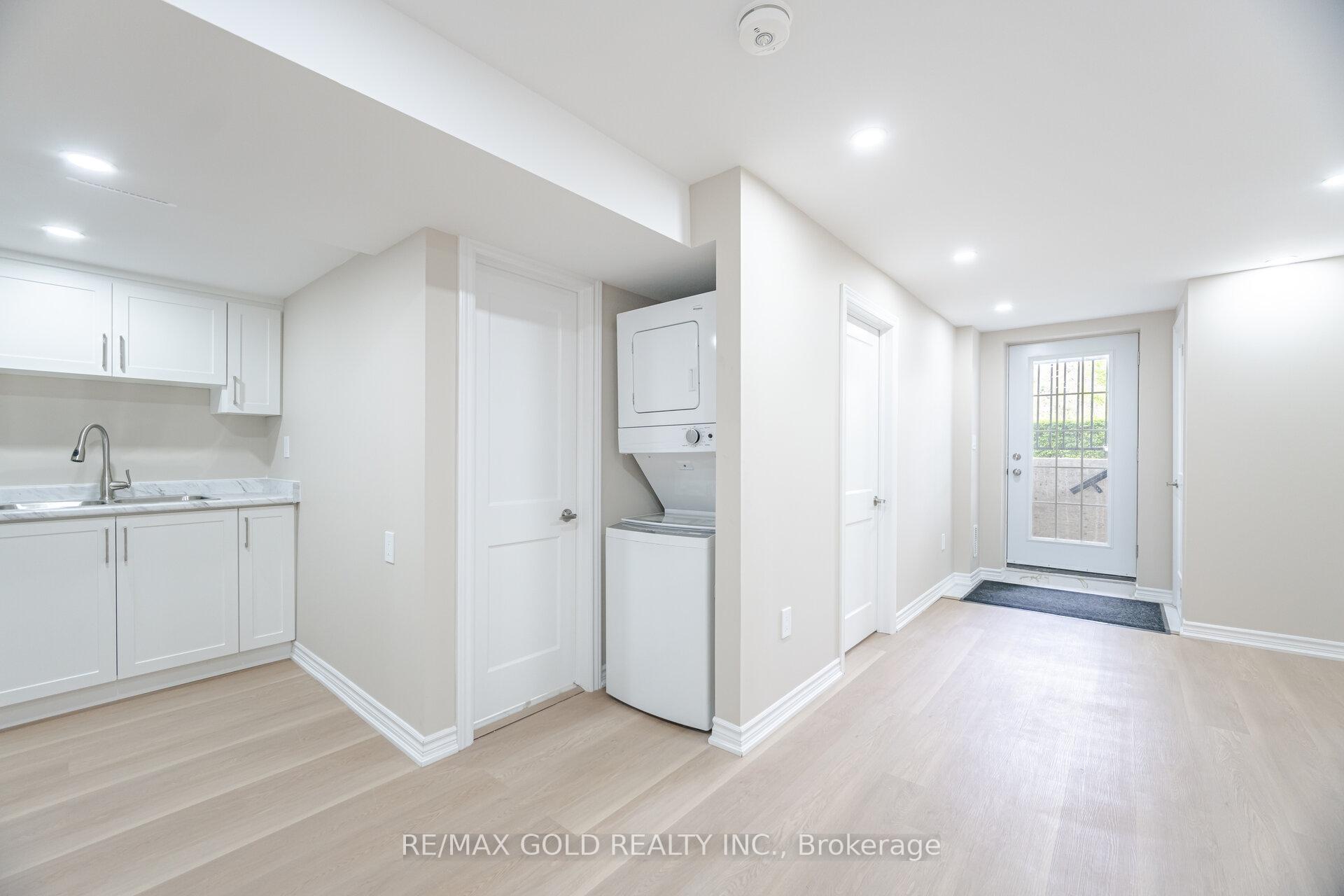 Photo 44 of 45 Darlington Crescent, Brampton, Southgate — HOMEH