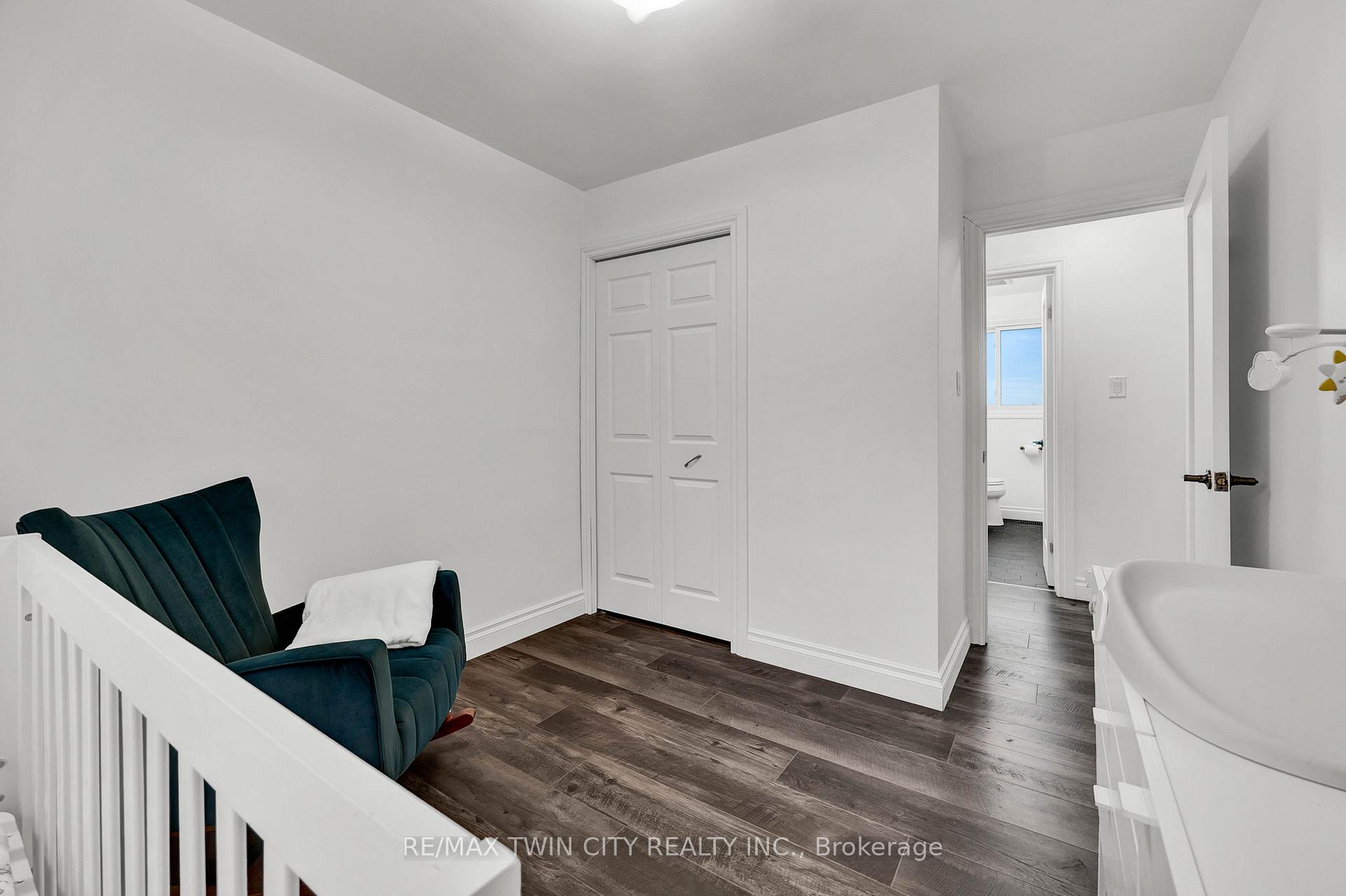 Photo 12 of 39 Cartier Drive, Kitchener — HOMEH