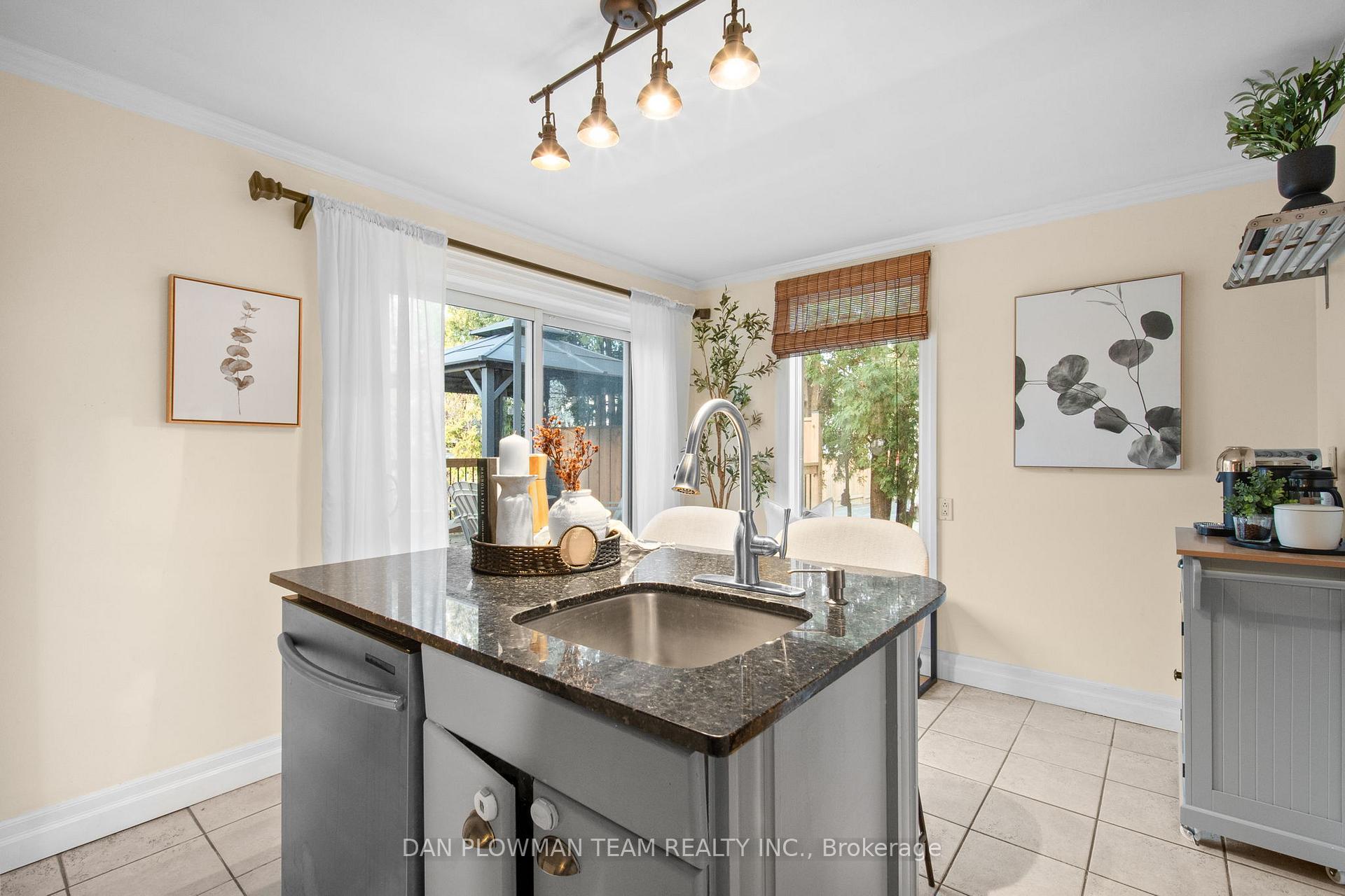 Photo 15 of 68 Third Avenue, Oshawa, Central — HOMEH