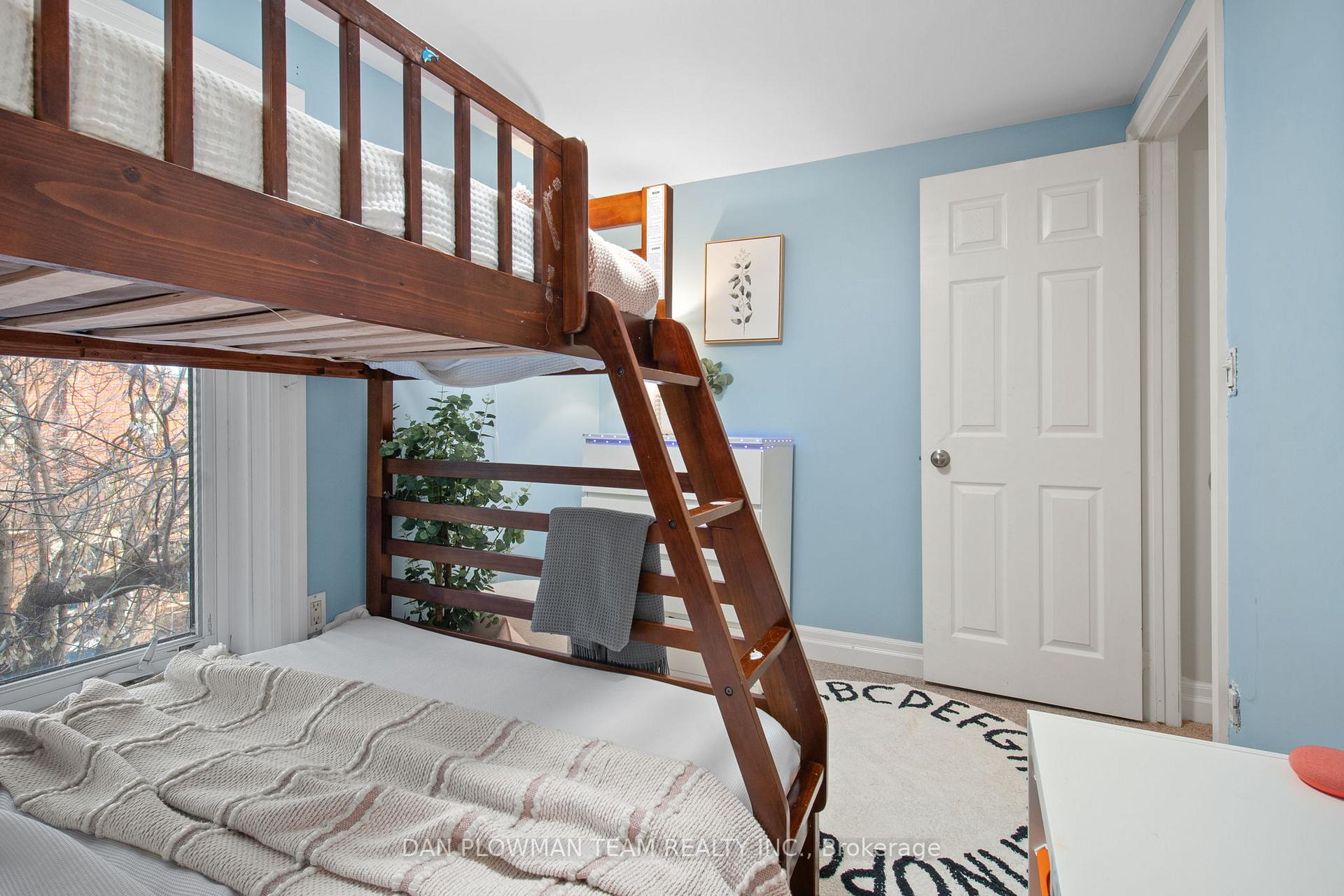 Photo 30 of 68 Third Avenue, Oshawa, Central — HOMEH