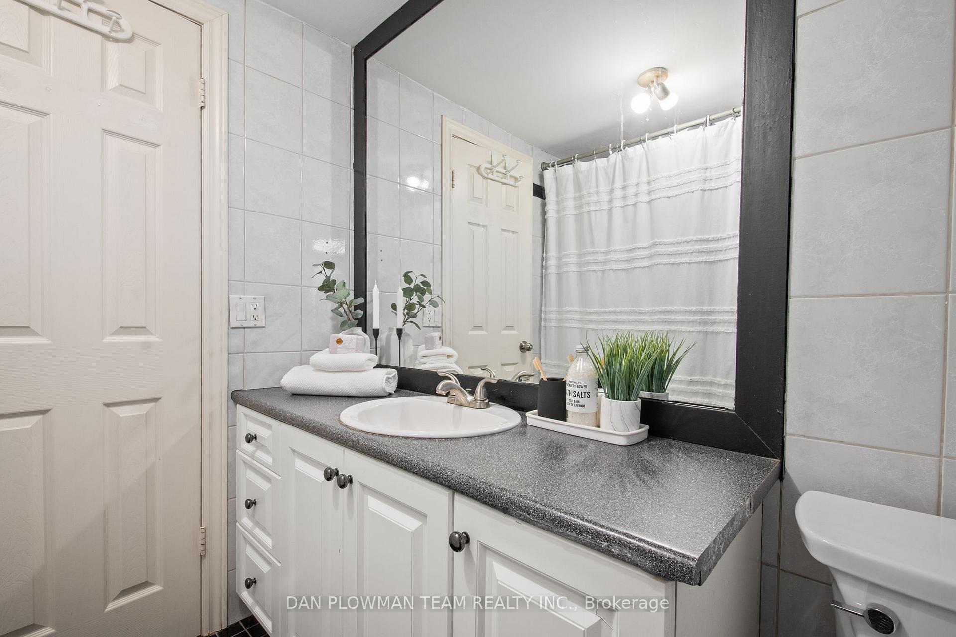 Photo 27 of 68 Third Avenue, Oshawa, Central — HOMEH