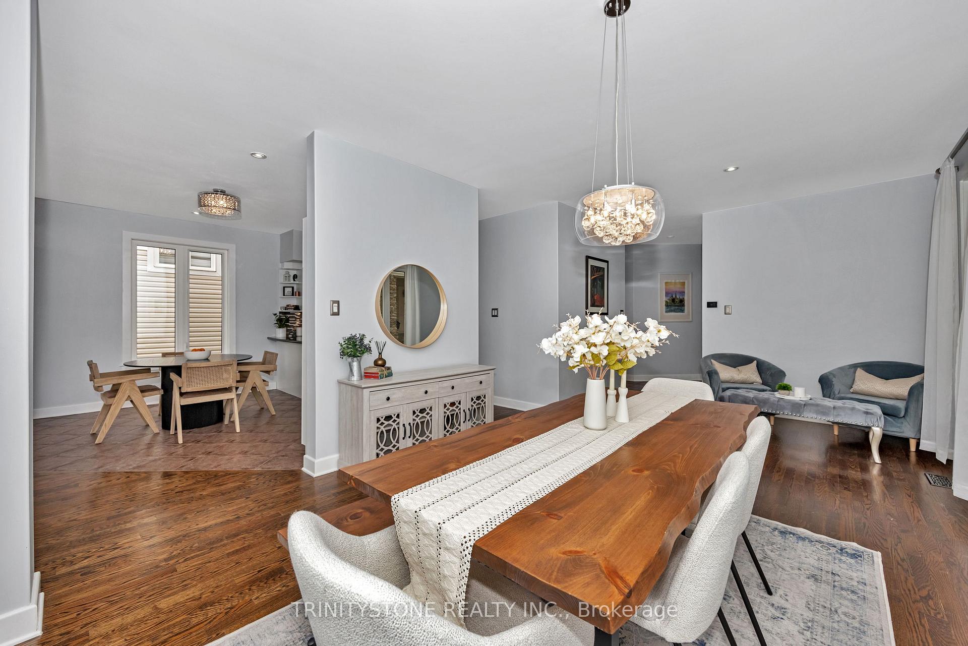 Photo 8 of 24 Friendly Crescent, Ottawa, Stittsville (South) — HOMEH