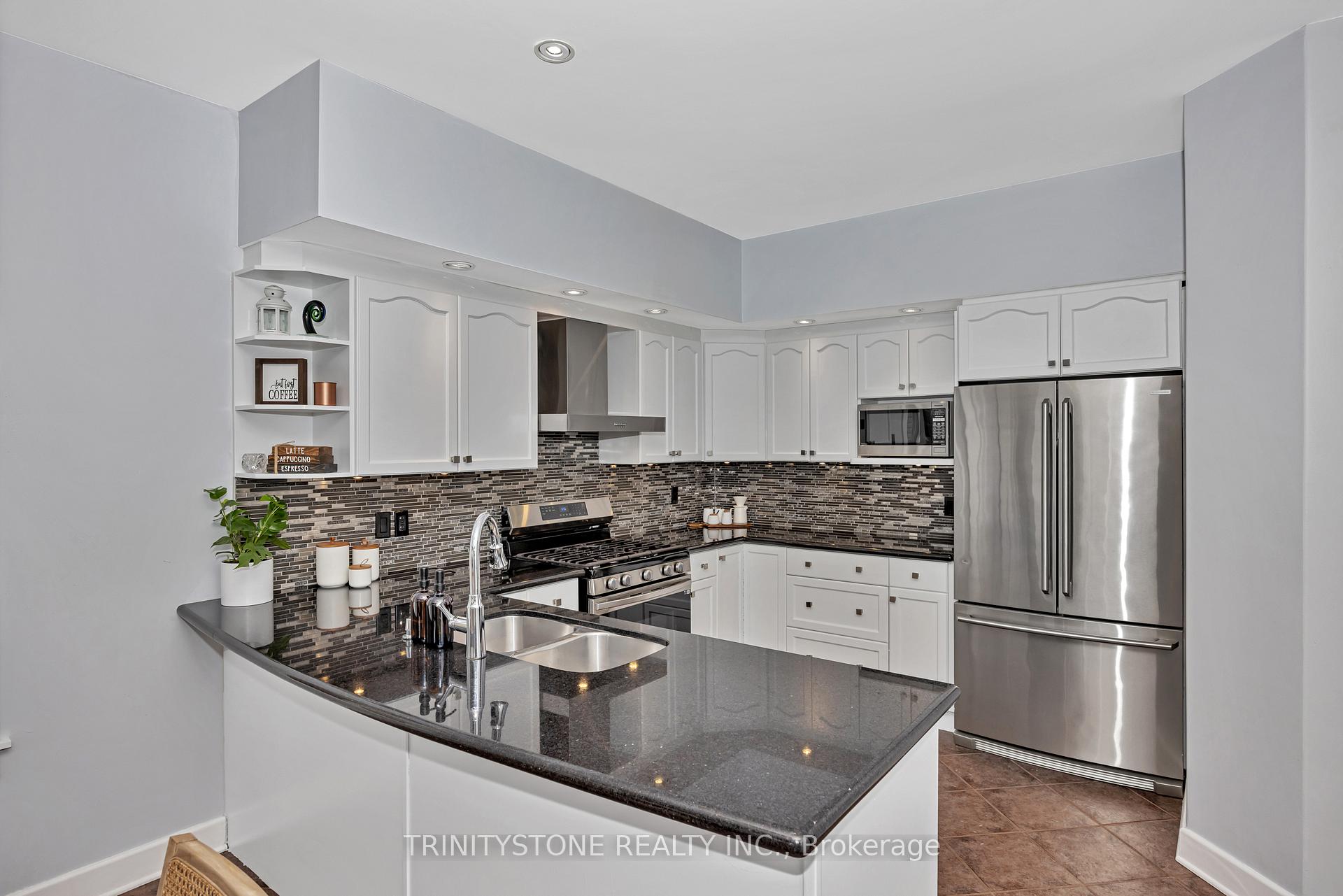 Photo 34 of 24 Friendly Crescent, Ottawa, Stittsville (South) — HOMEH