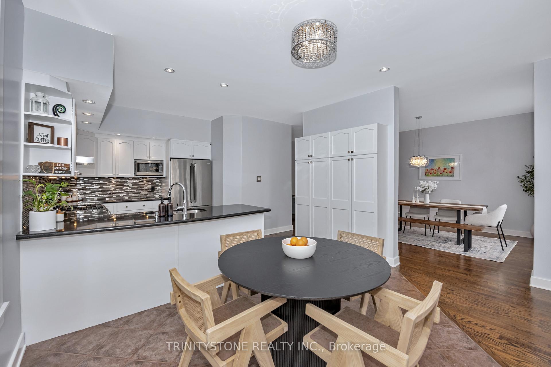 Photo 23 of 24 Friendly Crescent, Ottawa, Stittsville (South) — HOMEH
