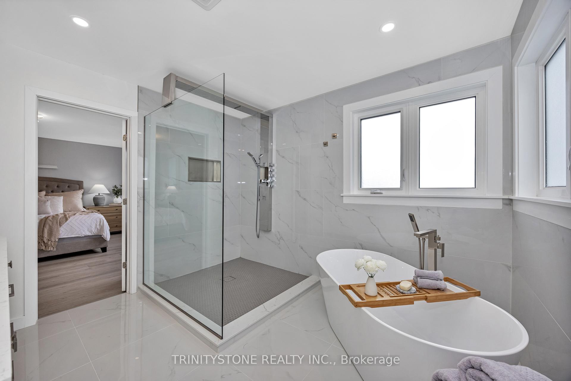 Photo 7 of 24 Friendly Crescent, Ottawa, Stittsville (South) — HOMEH