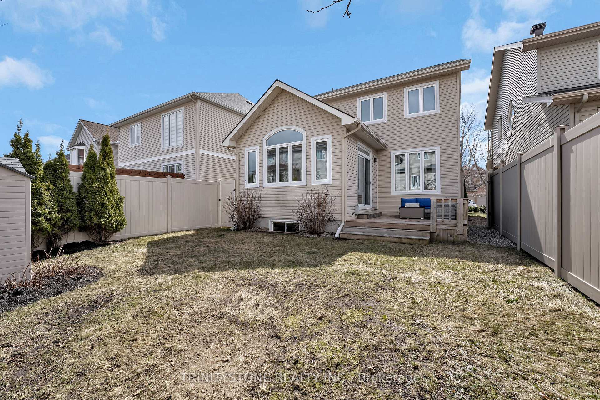 Photo 33 of 24 Friendly Crescent, Ottawa, Stittsville (South) — HOMEH