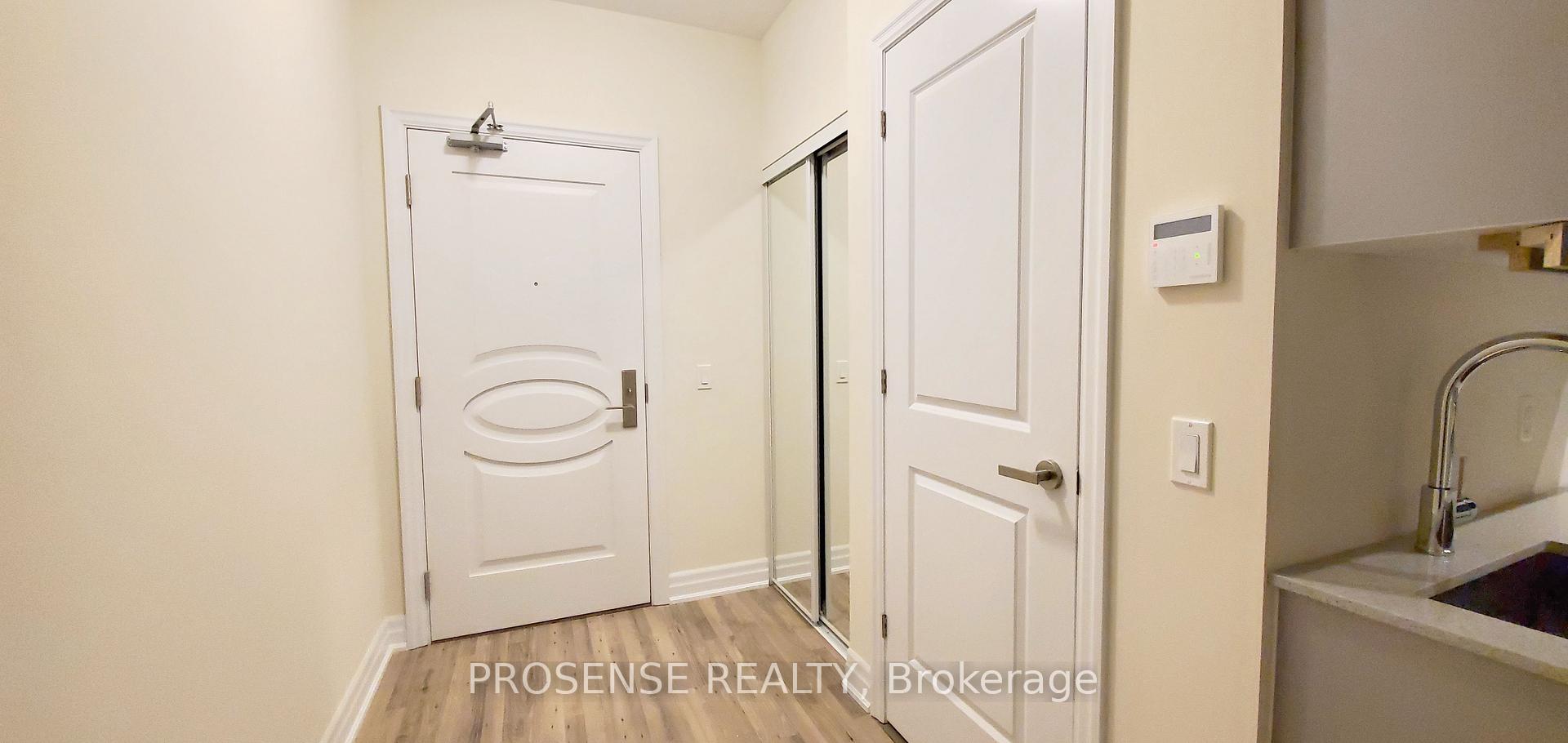 Photo 4 of Unit 1709, 9075 Jane Street, Vaughan, Concord — HOMEH