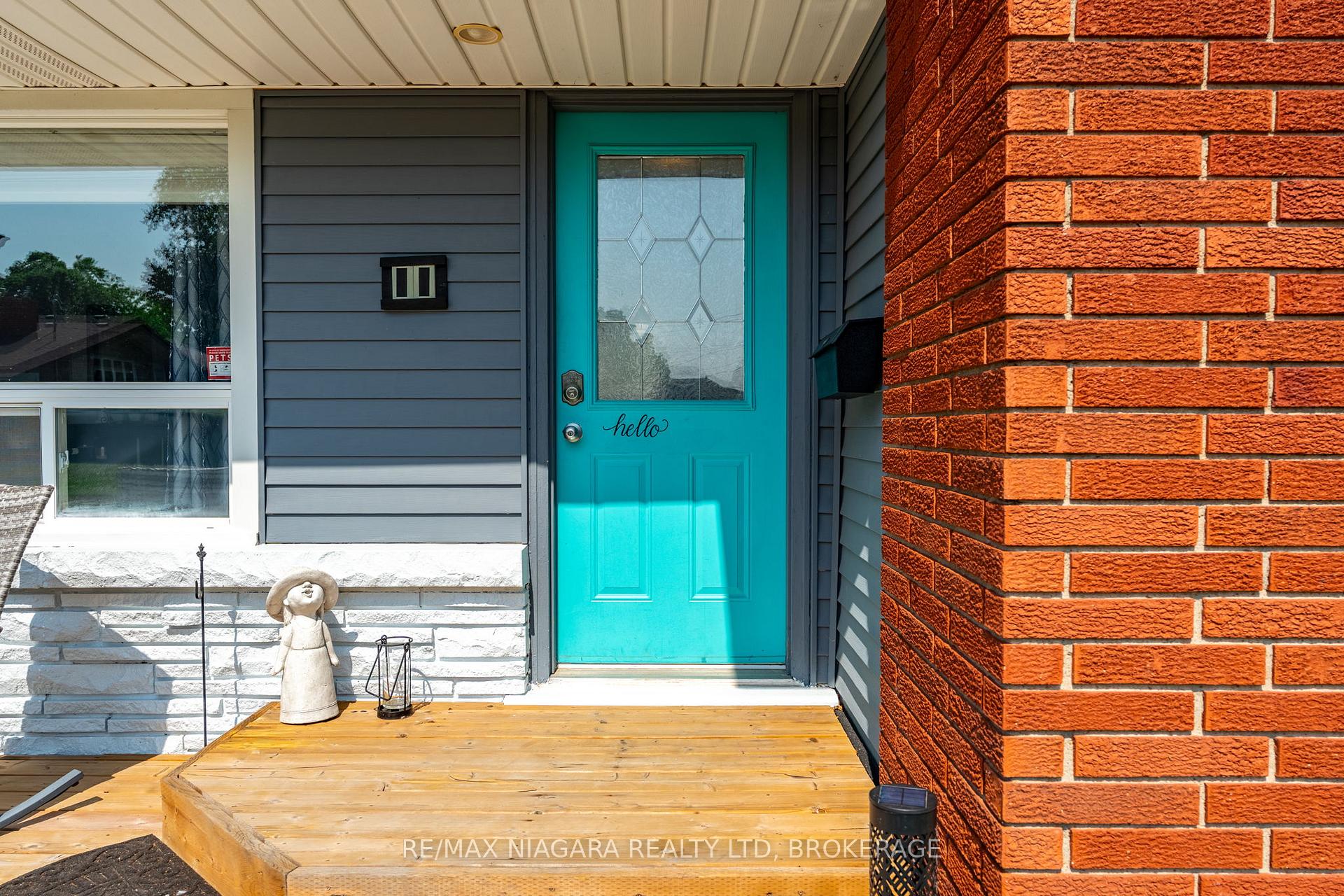 Photo 4 of 11 Almond Gardens, Grimsby, Grimsby Beach — HOMEH