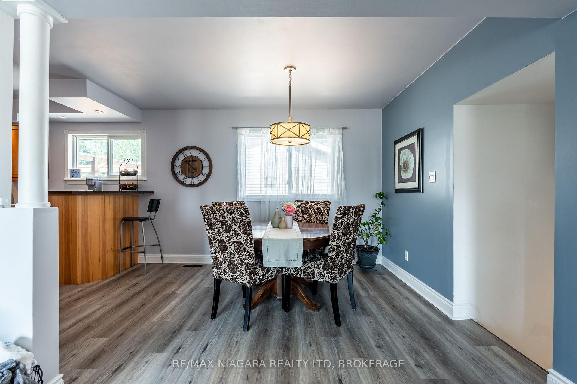 Photo 8 of 11 Almond Gardens, Grimsby, Grimsby Beach — HOMEH