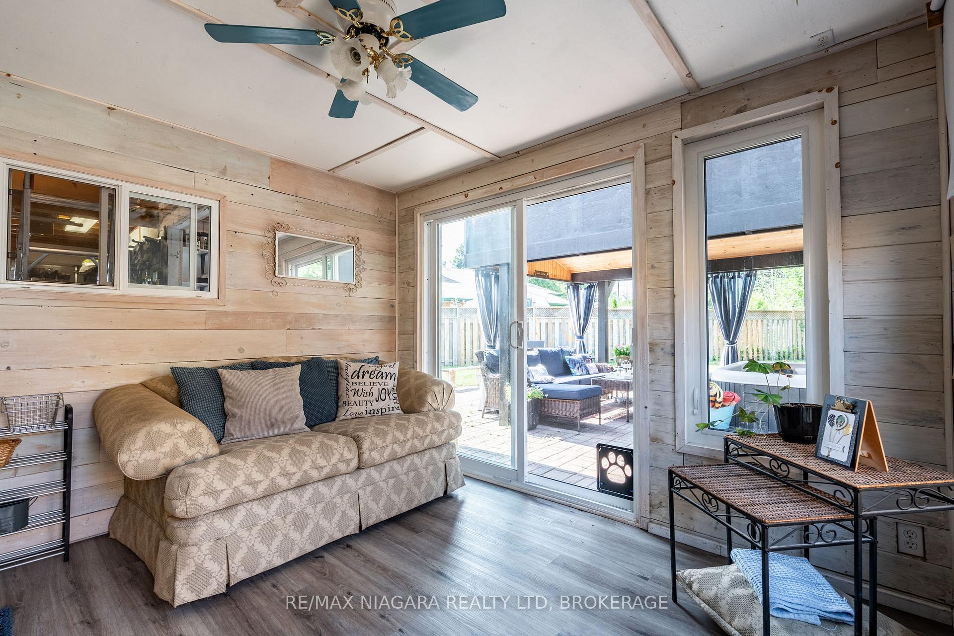 Photo 12 of 11 Almond Gardens, Grimsby, Grimsby Beach — HOMEH