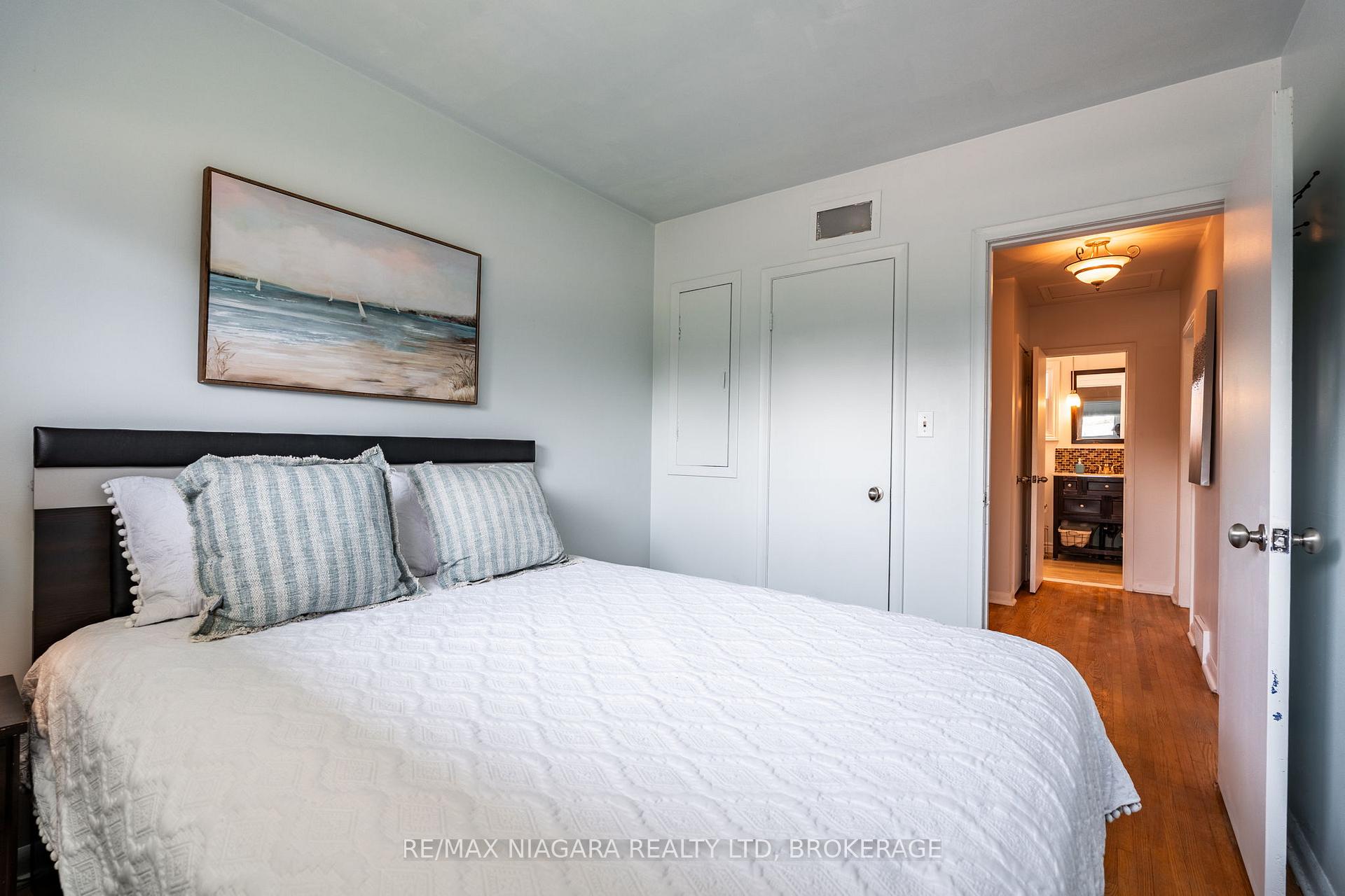 Photo 18 of 11 Almond Gardens, Grimsby, Grimsby Beach — HOMEH