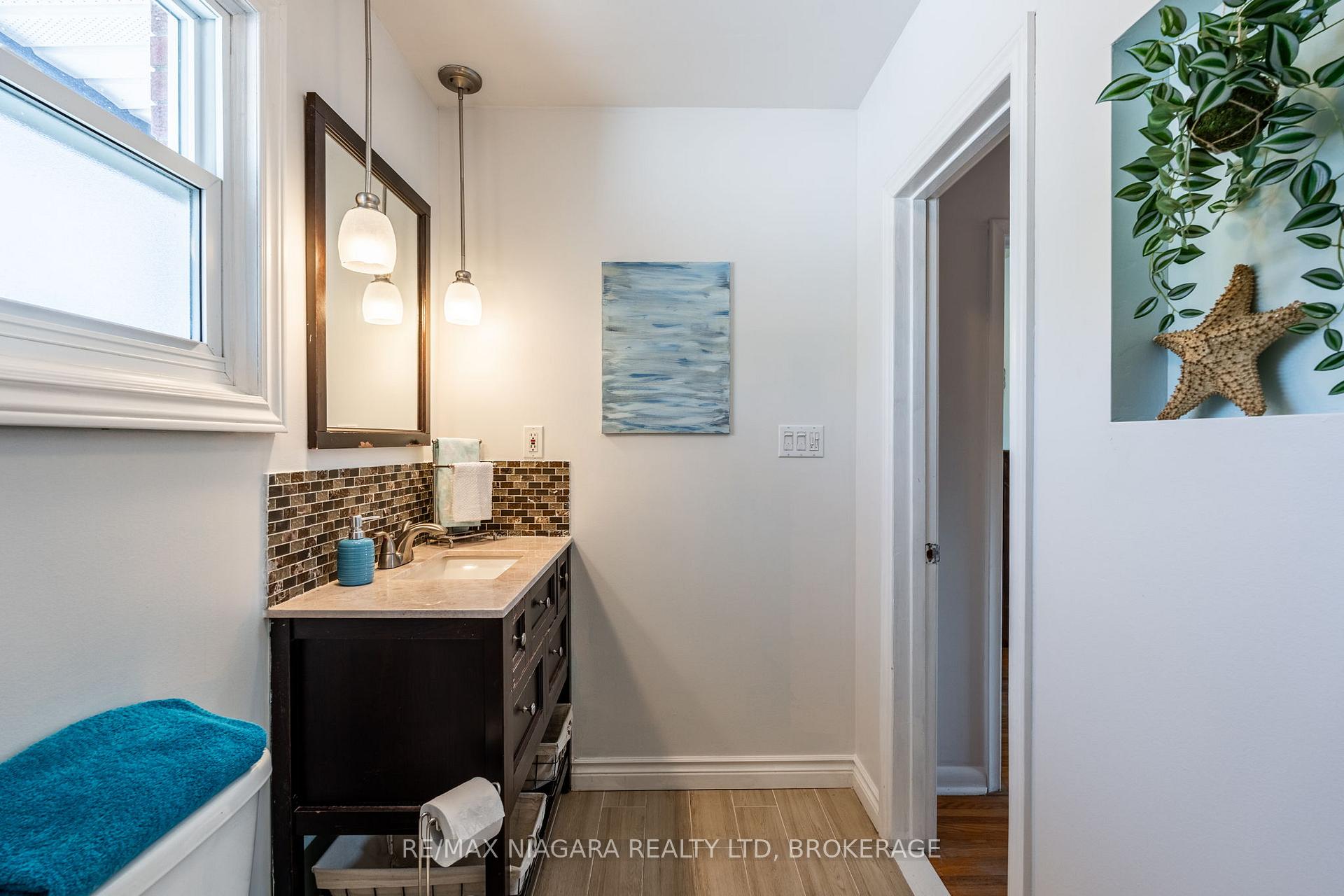 Photo 22 of 11 Almond Gardens, Grimsby, Grimsby Beach — HOMEH