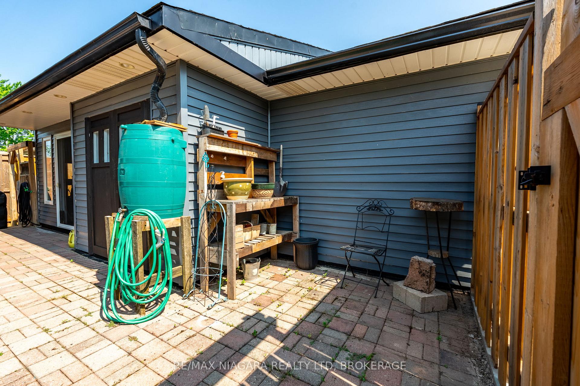 Photo 37 of 11 Almond Gardens, Grimsby, Grimsby Beach — HOMEH