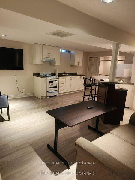 Photo 2 of 11 Hialeah Cres E, Whitby, Blue Grass Meadows — HOMEH