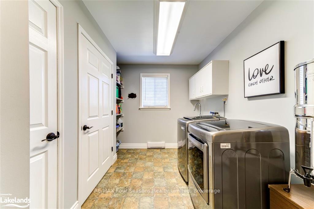 Photo 18 of 7950 Poplar Side Road, Collingwood — HOMEH