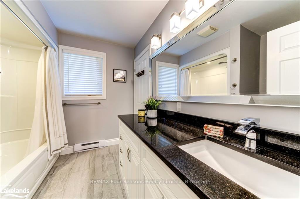 Photo 25 of 7950 Poplar Side Road, Collingwood — HOMEH