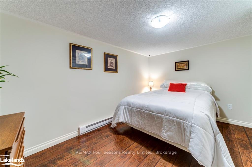 Photo 28 of 7950 Poplar Side Road, Collingwood — HOMEH