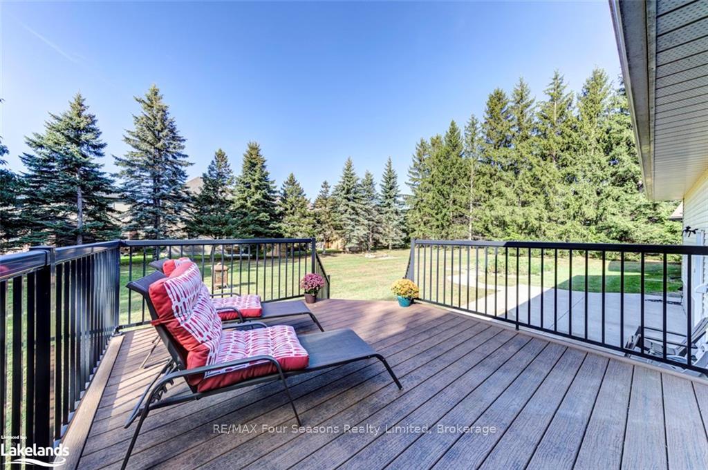 Photo 35 of 7950 Poplar Side Road, Collingwood — HOMEH