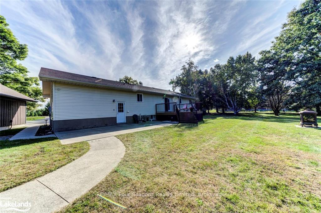 Photo 38 of 7950 Poplar Side Road, Collingwood — HOMEH