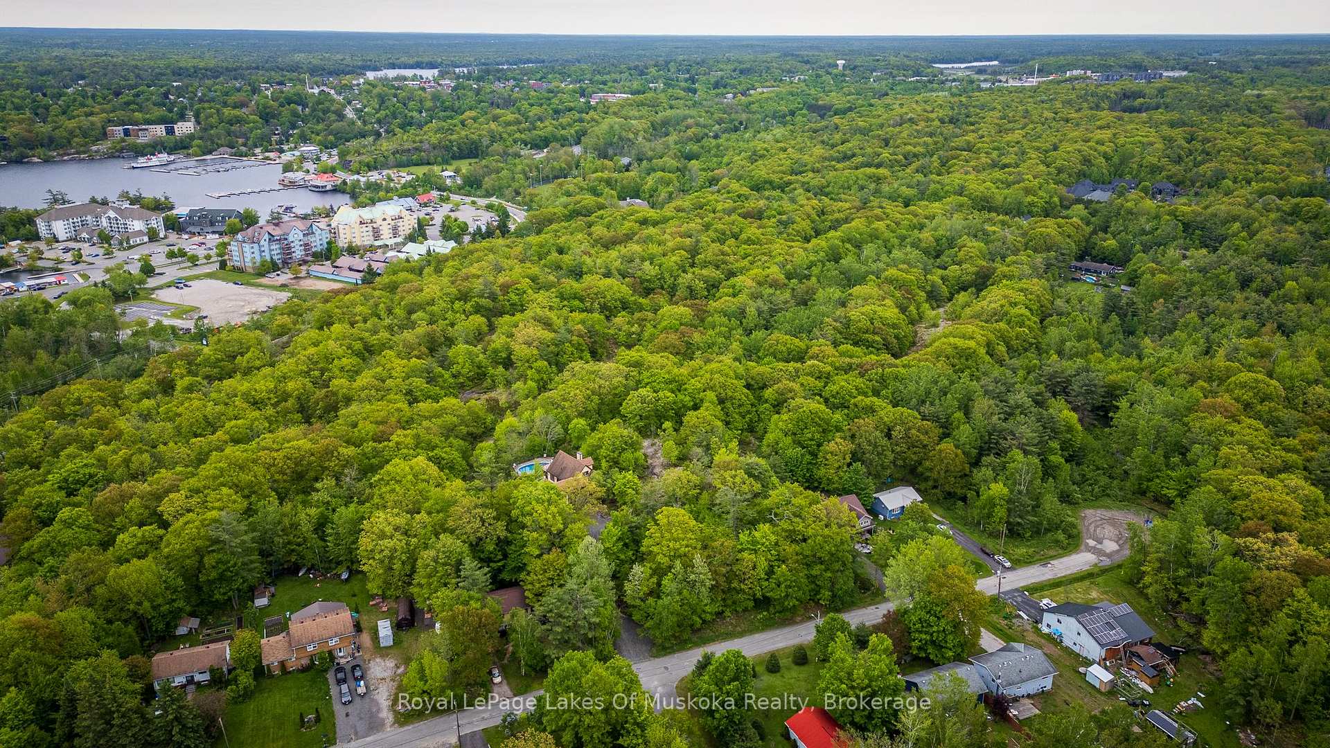 Photo 16 of 240 Revell Street, Gravenhurst — HOMEH