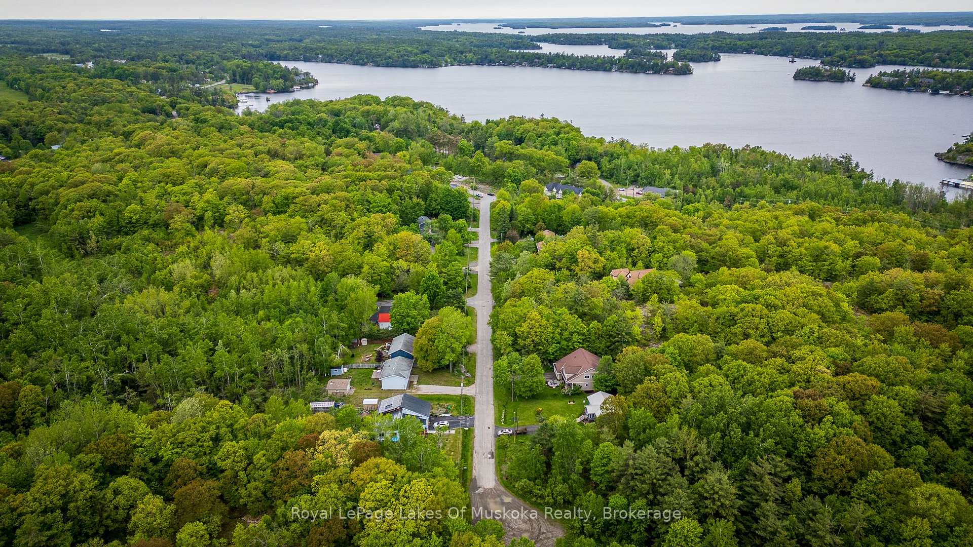 Photo 6 of 240 Revell Street, Gravenhurst — HOMEH