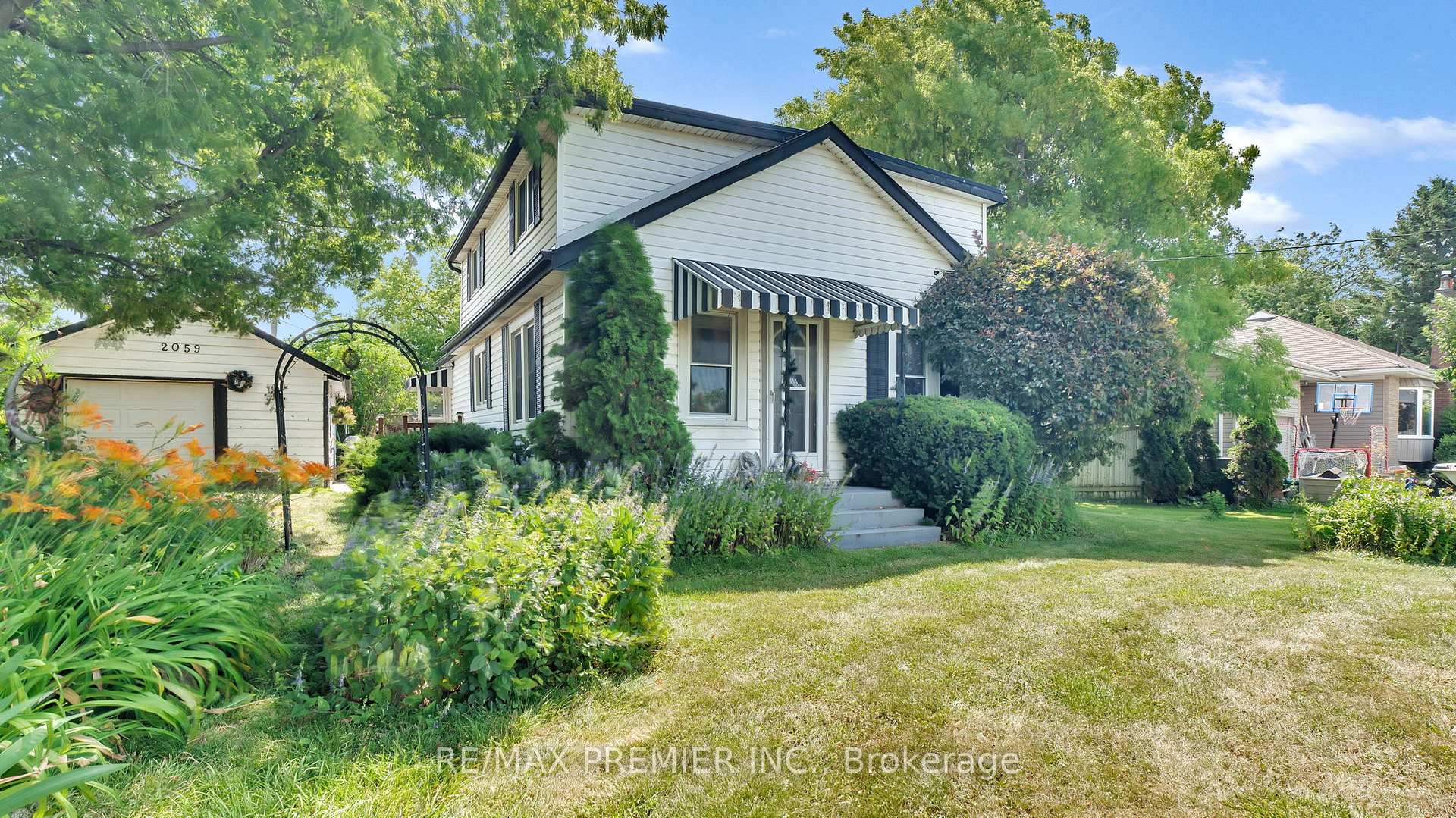 Photo 1 of 2059 Maple Grove Road, Clarington, Bowmanville — HOMEH