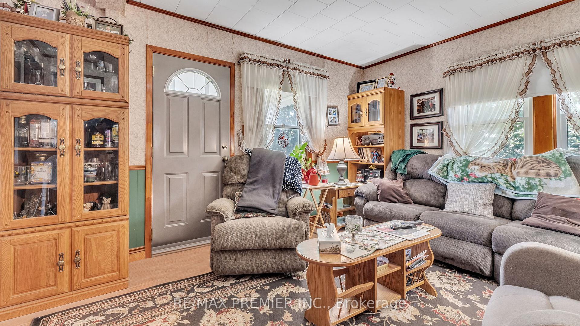 Photo 8 of 2059 Maple Grove Road, Clarington, Bowmanville — HOMEH
