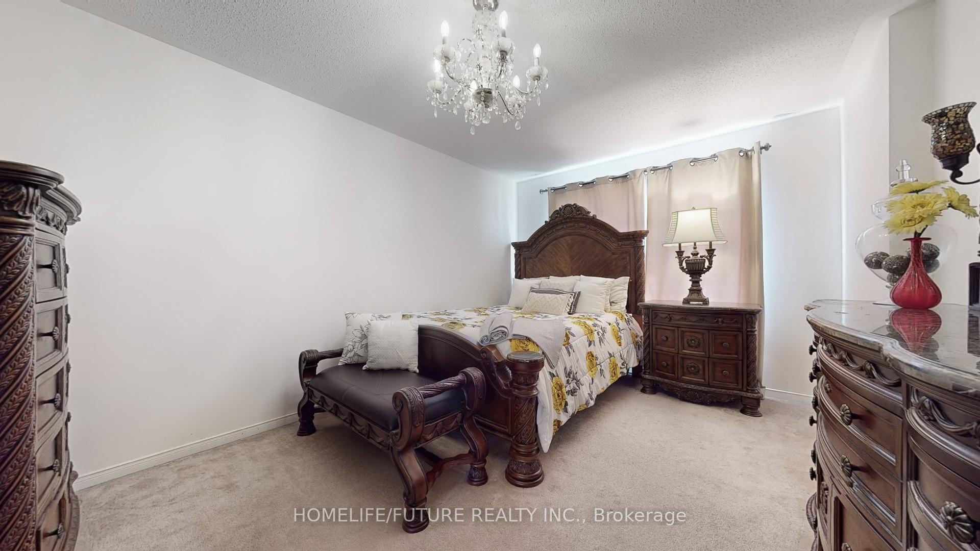 Photo 16 of 100 Carpendale Crescent, Ajax, Northeast Ajax — HOMEH