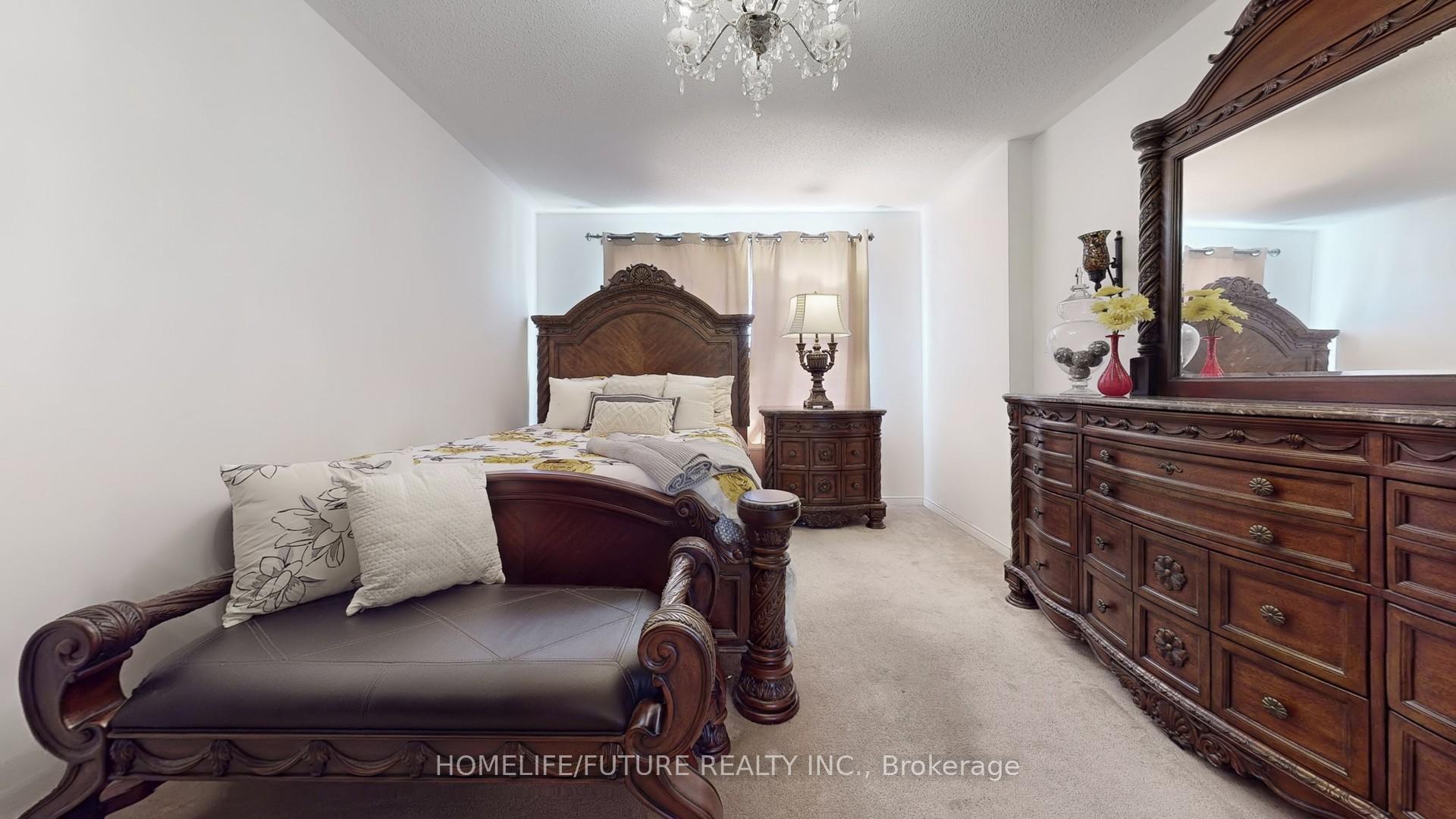 Photo 9 of 100 Carpendale Crescent, Ajax, Northeast Ajax — HOMEH