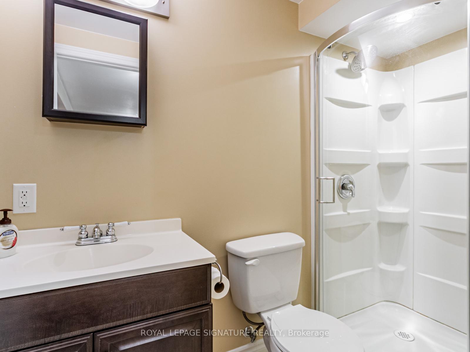 Photo 14 of 186 Martindale Crescent, Brampton, Brampton West — HOMEH