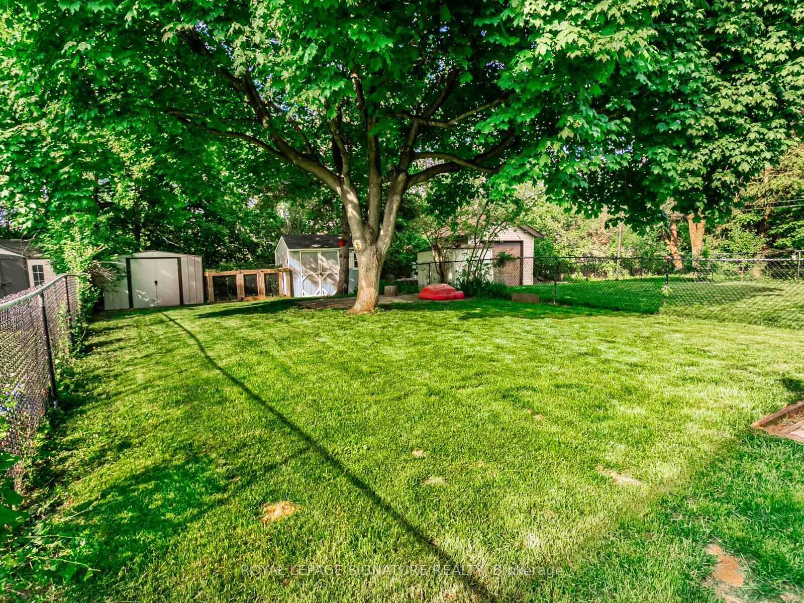 Photo 32 of 186 Martindale Crescent, Brampton, Brampton West — HOMEH