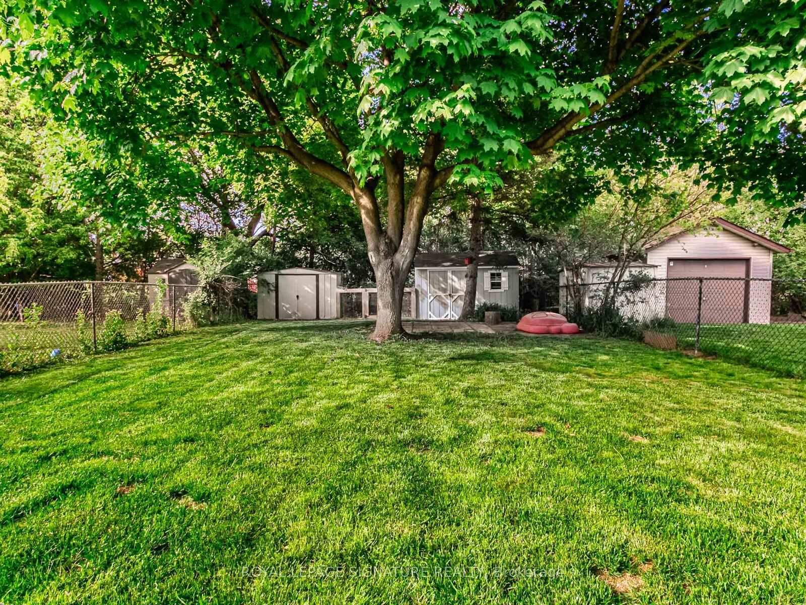 Photo 35 of 186 Martindale Crescent, Brampton, Brampton West — HOMEH
