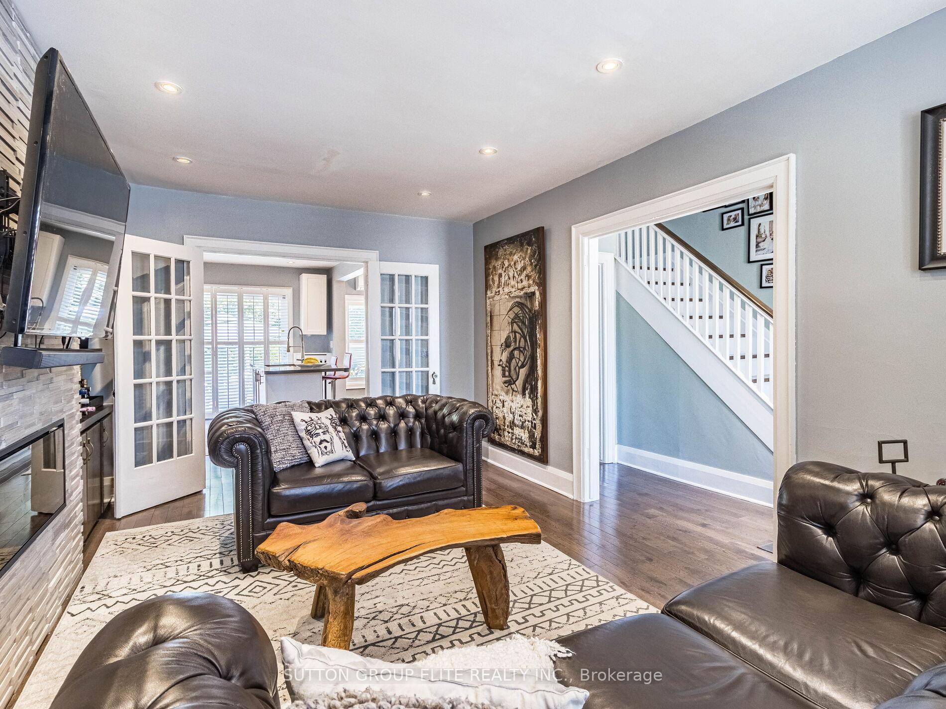 Photo 2 of 461 Donlands Avenue, Toronto, East York — HOMEH