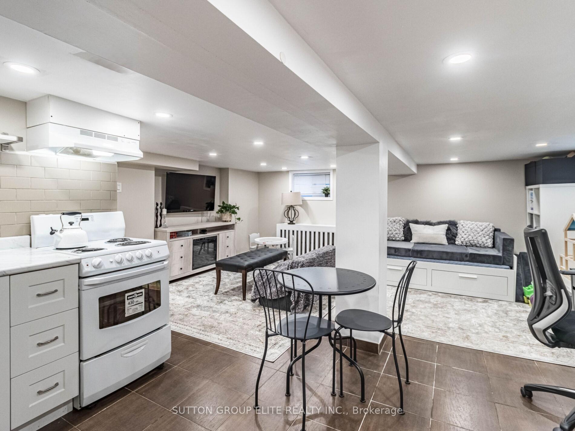 Photo 33 of 461 Donlands Avenue, Toronto, East York — HOMEH