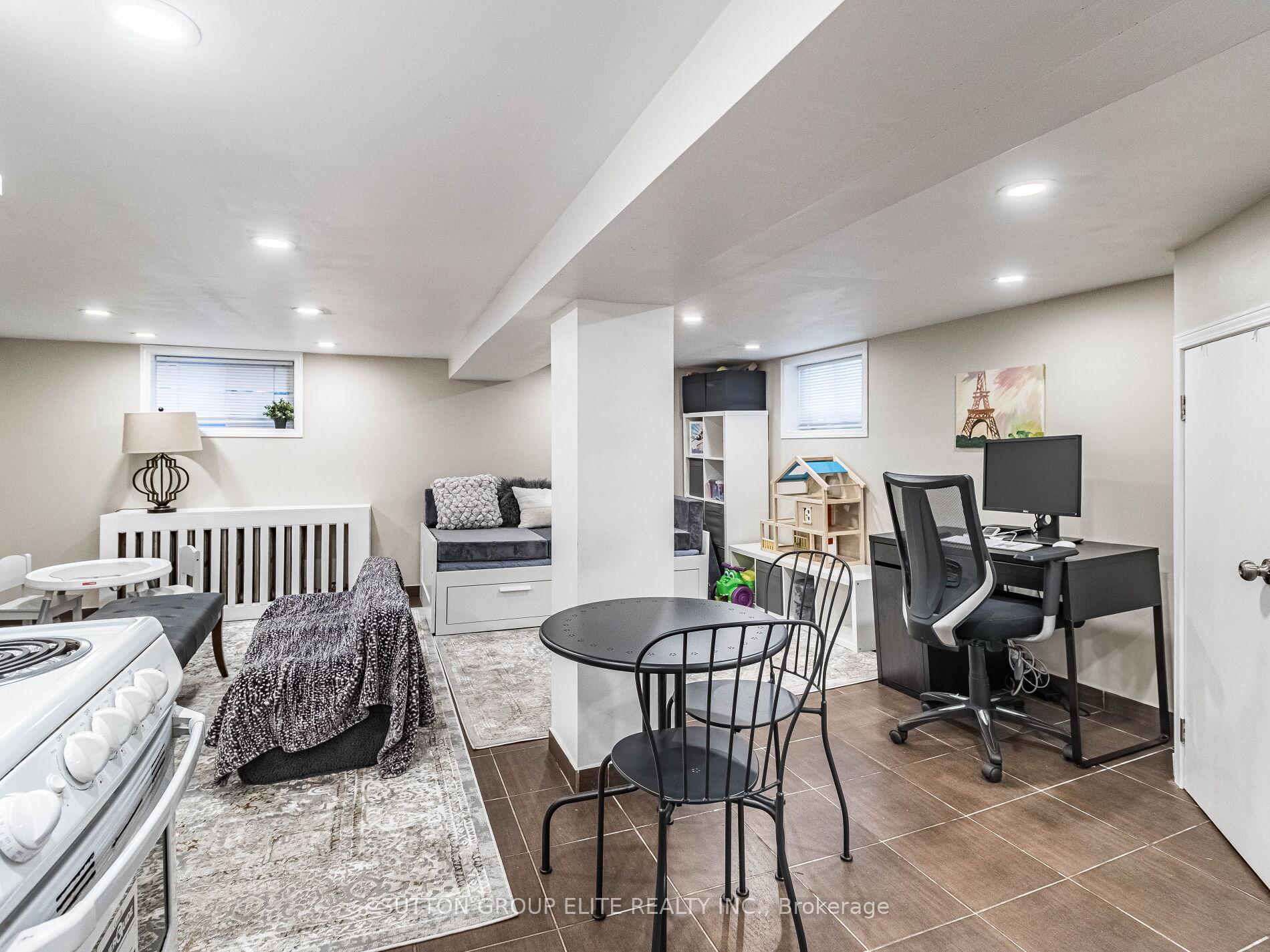 Photo 35 of 461 Donlands Avenue, Toronto, East York — HOMEH