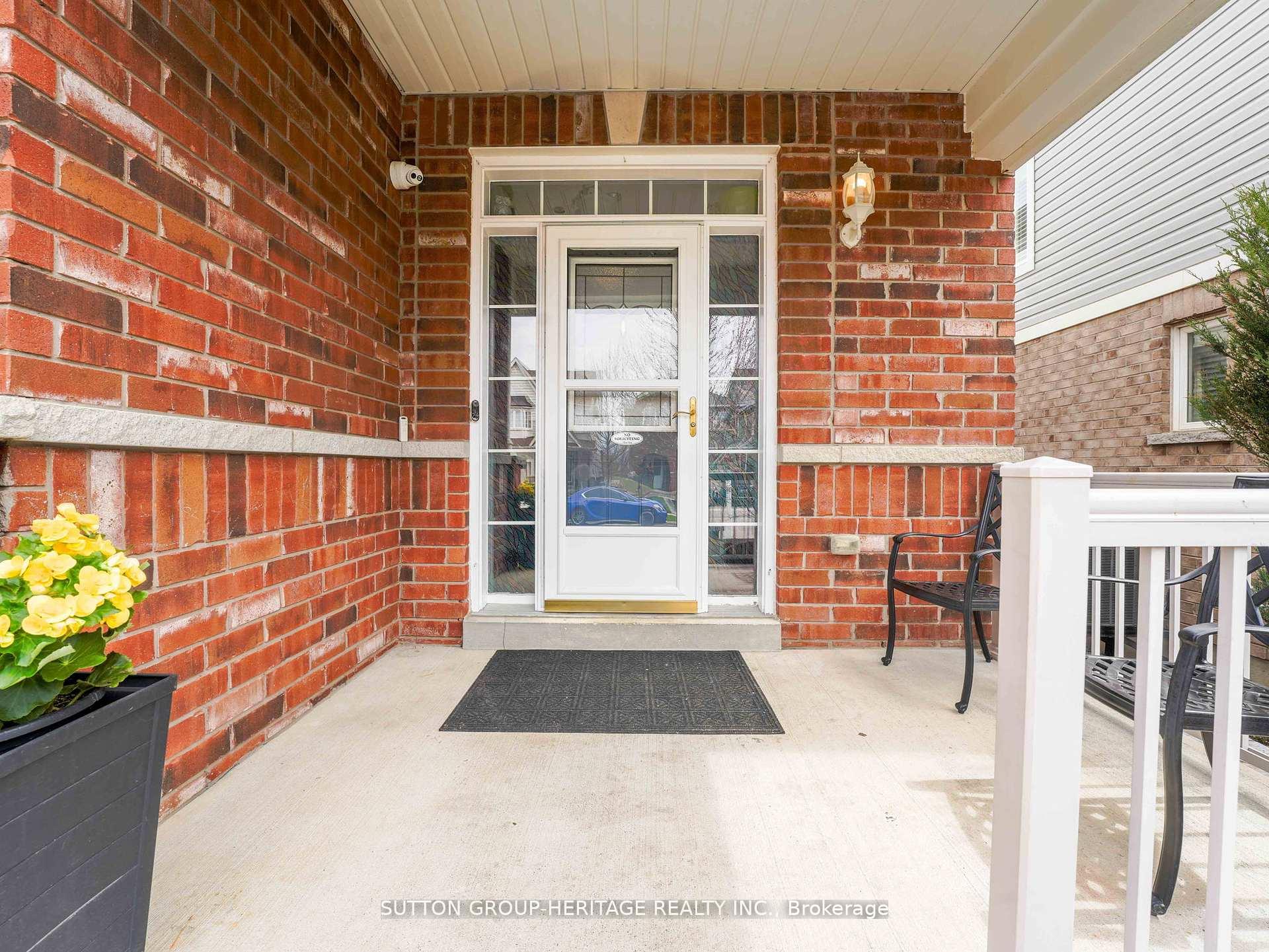 Photo 5 of 19 Arnold Johnston Street, Clarington, Courtice — HOMEH